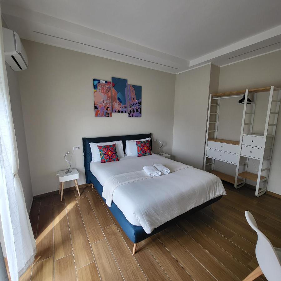 B&B Salerno Urban Suite 57 Bagian luar foto
