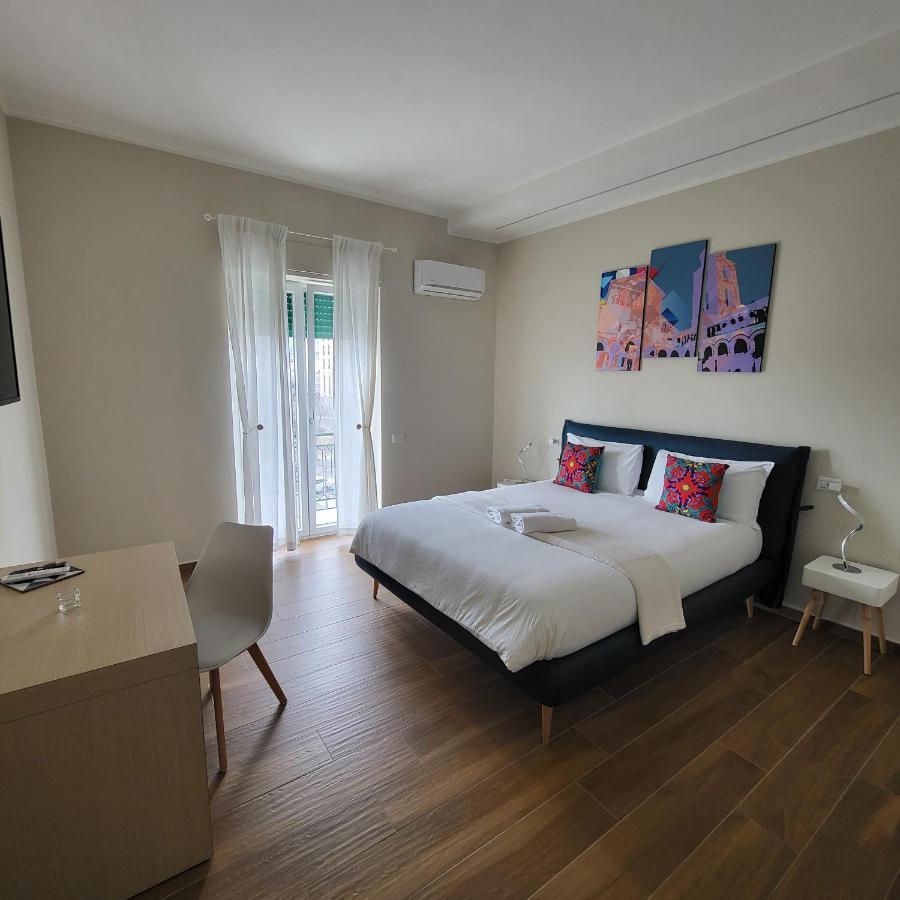 B&B Salerno Urban Suite 57 Bagian luar foto