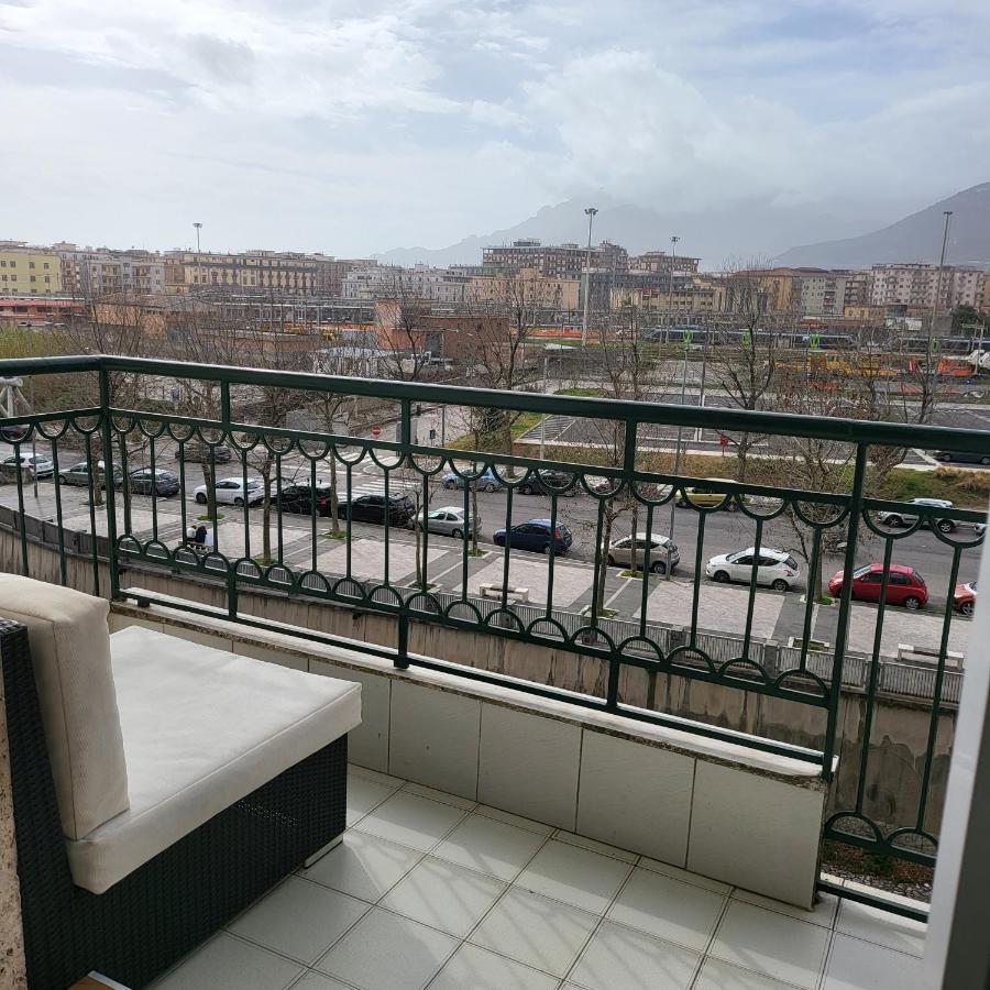 B&B Salerno Urban Suite 57 Bagian luar foto