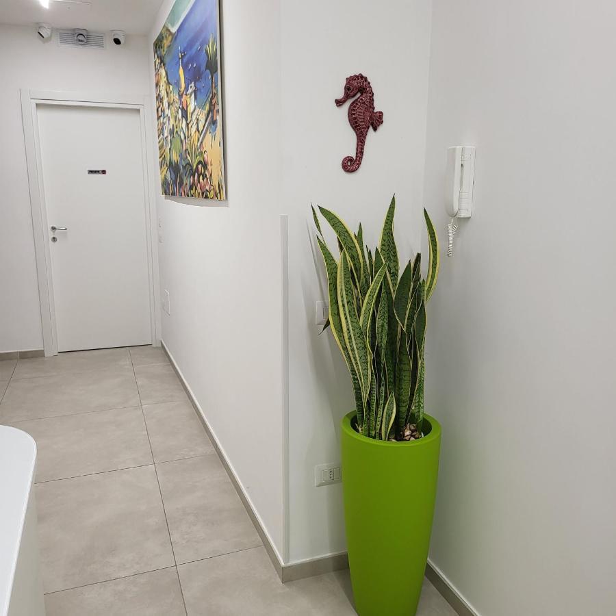 B&B Salerno Urban Suite 57 Bagian luar foto