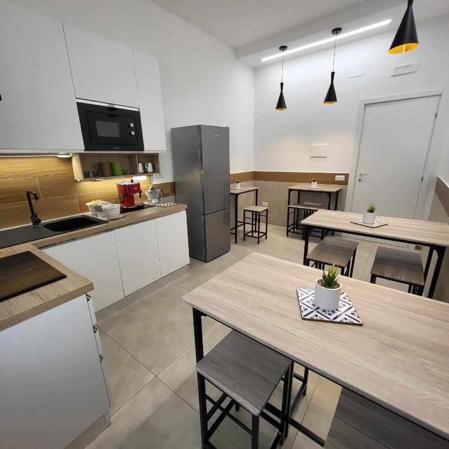 B&B Salerno Urban Suite 57 Bagian luar foto