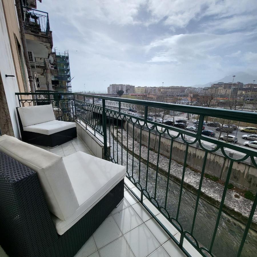 B&B Salerno Urban Suite 57 Bagian luar foto