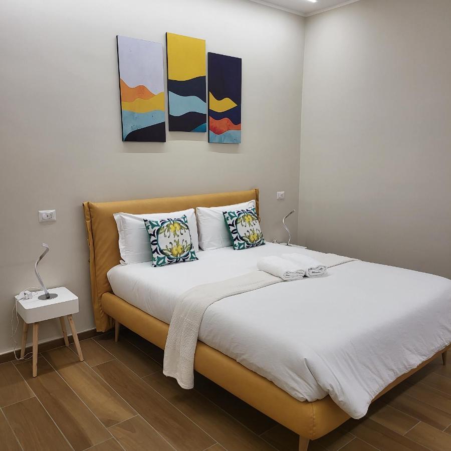 B&B Salerno Urban Suite 57 Bagian luar foto