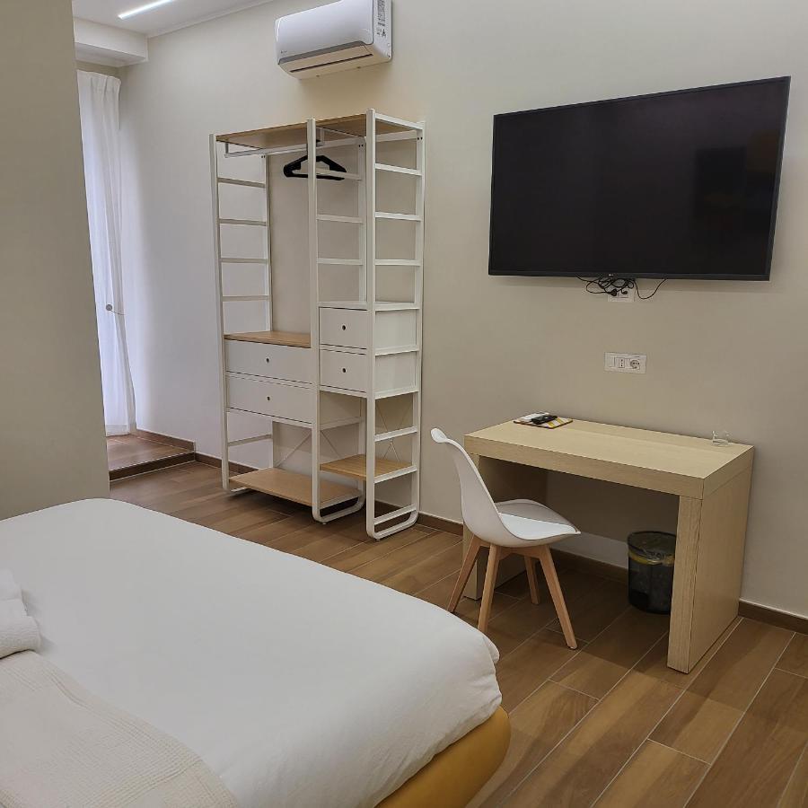 B&B Salerno Urban Suite 57 Bagian luar foto