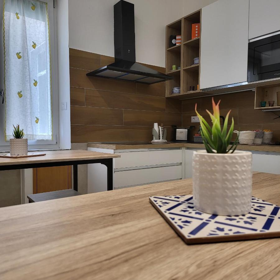 B&B Salerno Urban Suite 57 Bagian luar foto