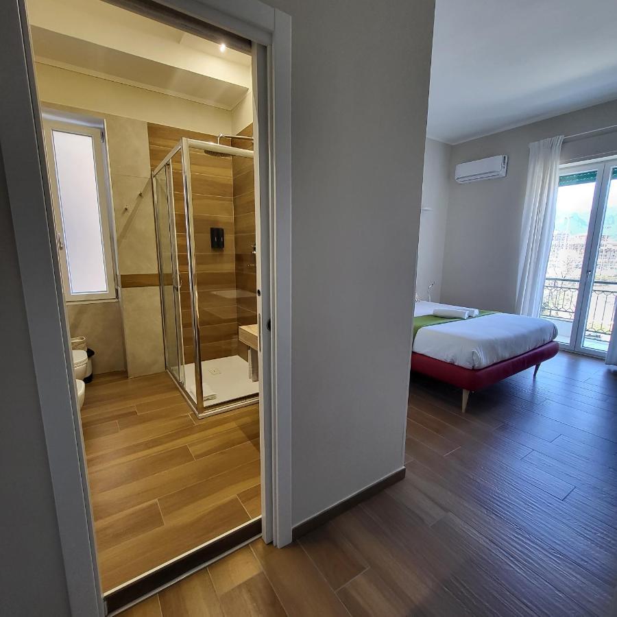 B&B Salerno Urban Suite 57 Bagian luar foto